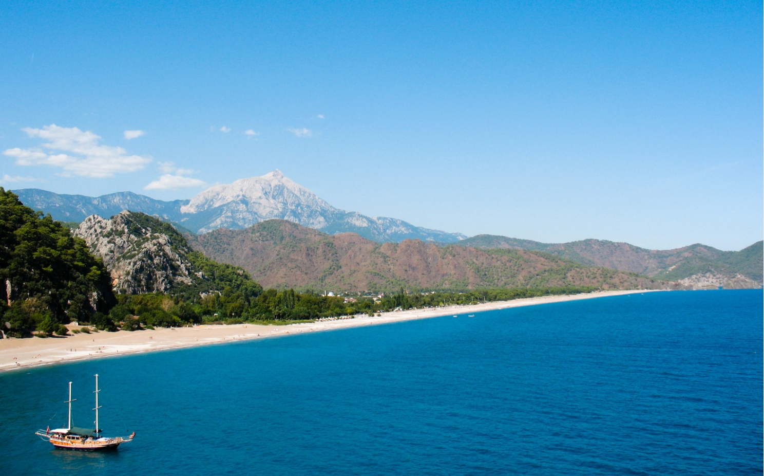 Kemer Tahtalı Dağı zirvesinden Akdeniz manzarası